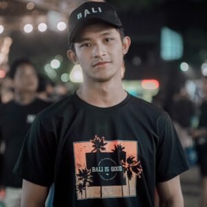 bali is good the sunset t shirt (m)